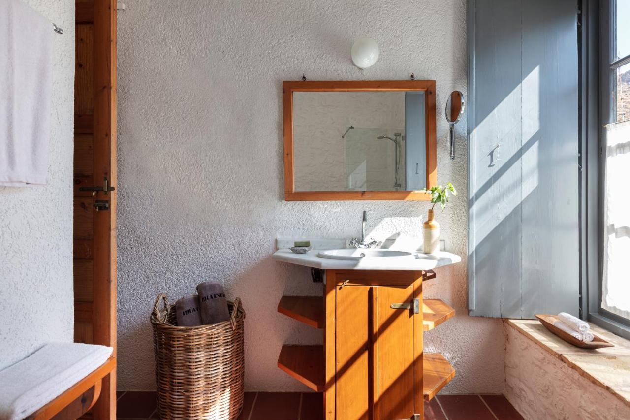 Bratsera Boutique Hotel Гідра Екстер'єр фото