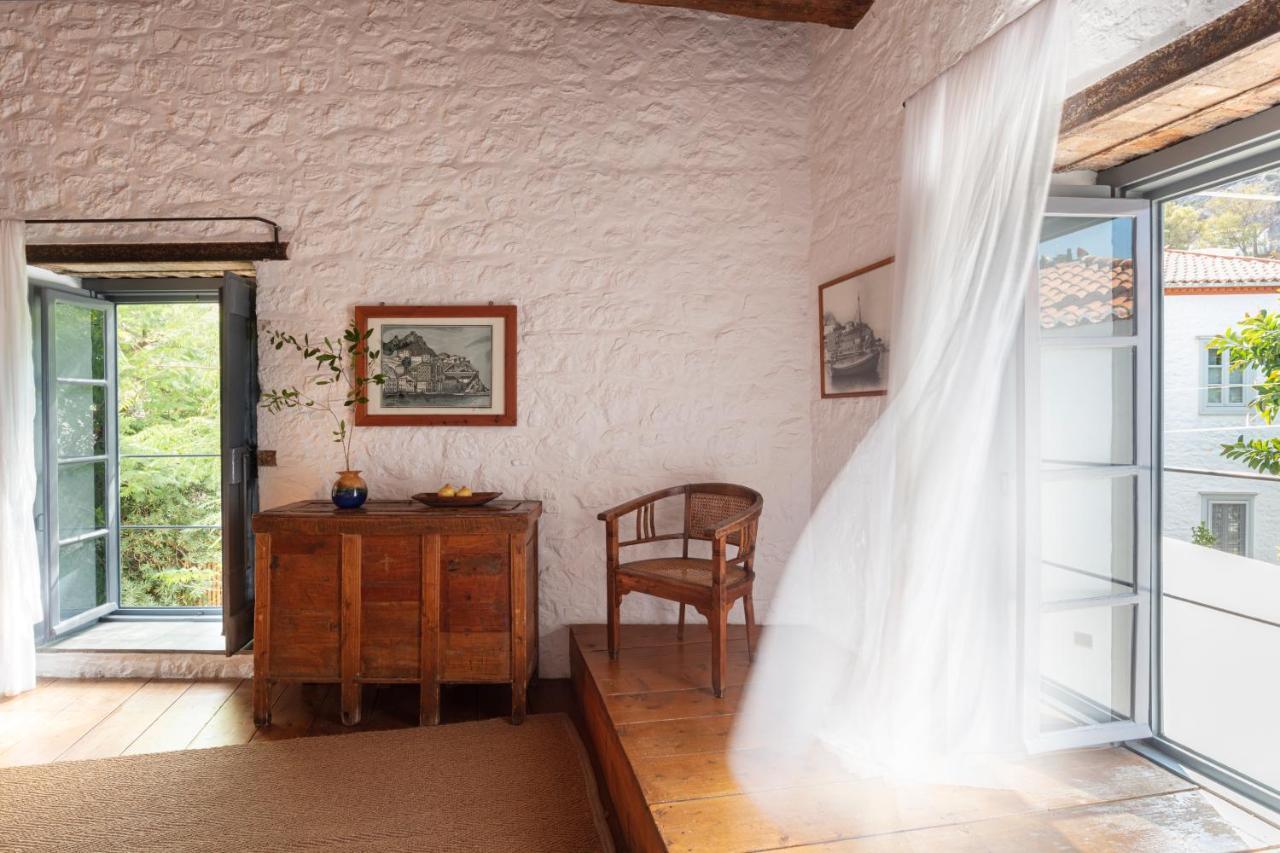 Bratsera Boutique Hotel Гідра Екстер'єр фото